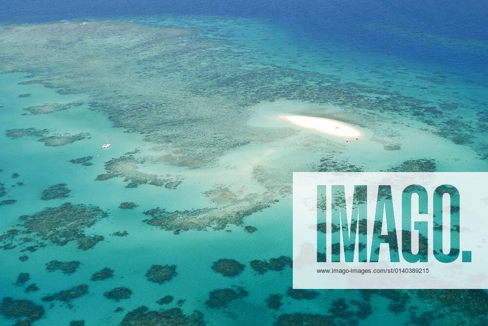 Great Barrier Reef von oben, Australien, Queensland Great Barrier Reef from above, Australia, Queensland BLWS655243