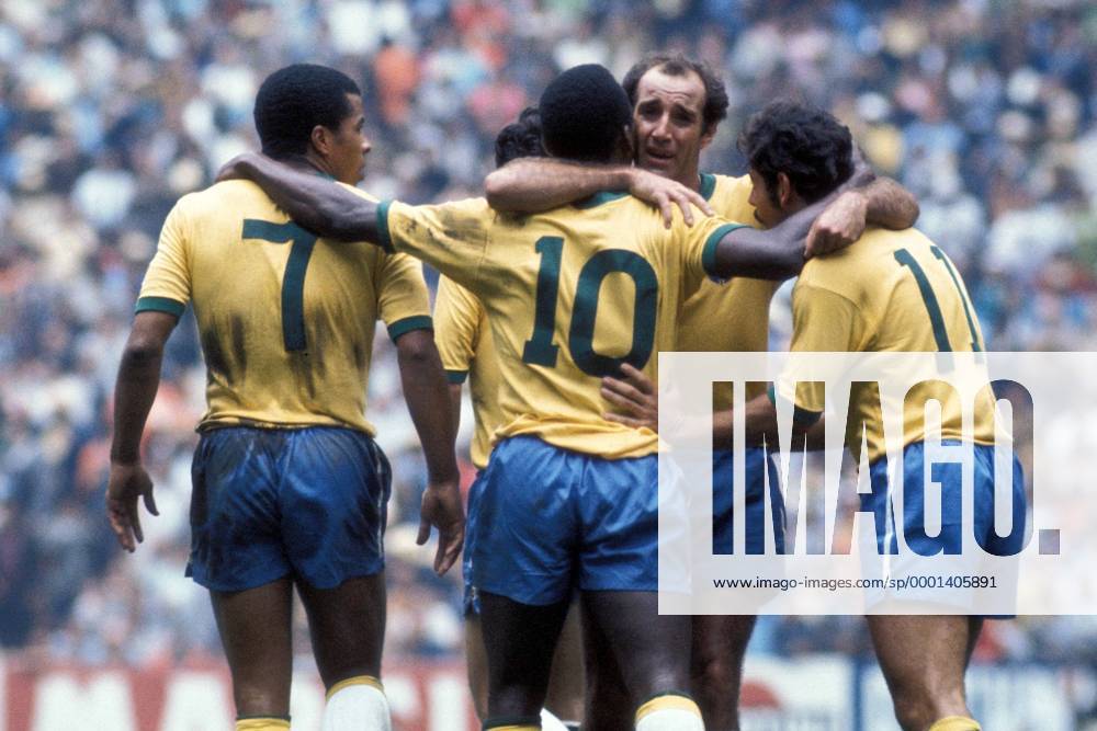 Torjubel Brasilien v.li.: Jairzinho, Pele, Gerson, Roberto Rivelino Fußball WM Herren Weltmeisterschaft 1970, Nationalmannschaft, Nationalteam, Nationaltrikot, Finale, Endspiel Gruppe Länderspiel Mexiko City Begeisterung, Freude,