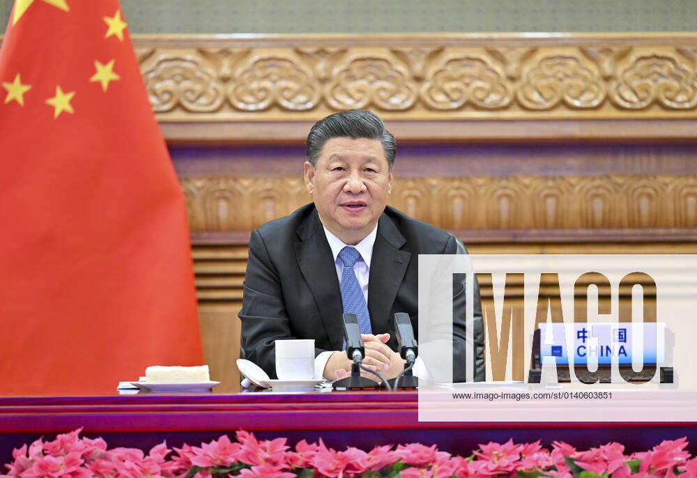 (211031) -- BEIJING, Oct. 31, 2021 -- Chinese President Xi Jinping attends the 16th G20 Leaders Summit via video link in Beijing, capital of China, Oct. 31, 2021. ) CHINA-BEIJING-XI JINPING-G20 SUMMIT (CN) LixXueren