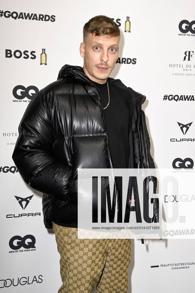 Felix Lobrecht bei der 23. Verleihung der GQ Men of the Year Awards 2021 im Gendarmerie Hauptstadtrestaurant. Berlin