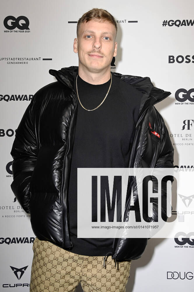 Felix Lobrecht bei der 23. Verleihung der GQ Men of the Year Awards 2021 im Gendarmerie Hauptstadtrestaurant. Berlin