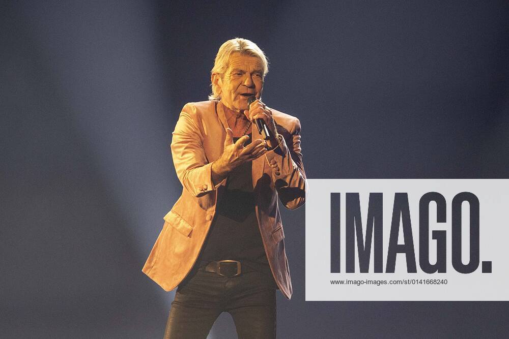 Matthias REIM, Saenger, Musiker, Schlagersaenger, singend, SCHLAGERBOOOM 2021 - ALLES FUNKELT! ALLES GLITZERT! am 23.10.2021 in Dortmund