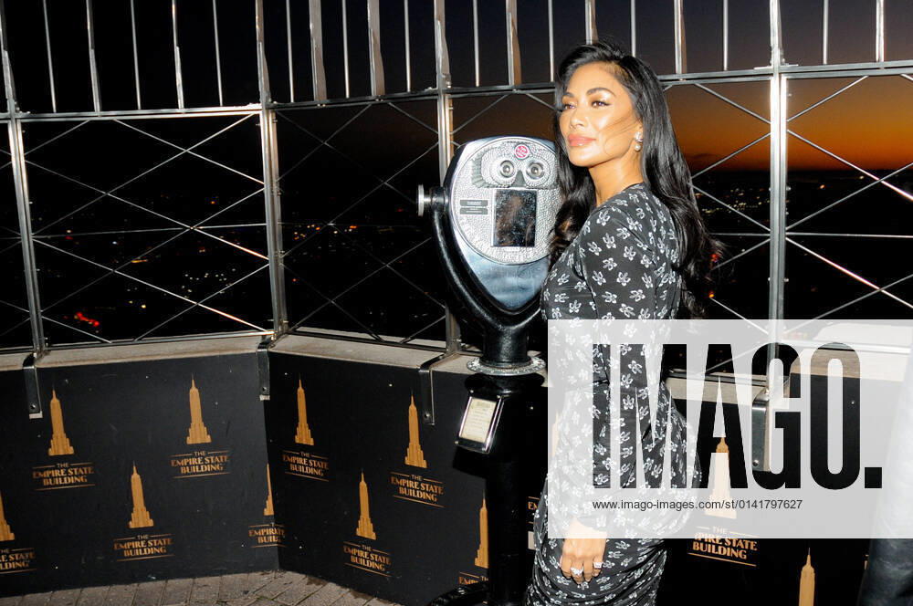 Nicole Scherzinger, American singer, poses for photos atop the Empire State Building in New York. New York United States - ZUMAs197 20211112_zaa_s197_129