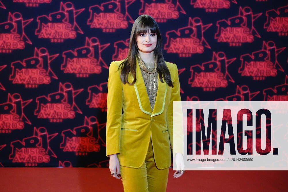 Clara Luciani CELEBRITES : NRJ Music Awards - Cannes - 20 11 2021 NorbertScanella Panoramic