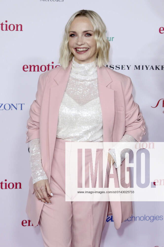 Janin Ullmann bei der 10. Verleihung des EMOTION Award 2021 im Curio Haus. Hamburg