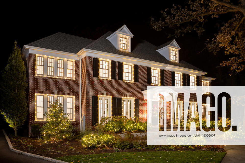 This season, fans are set to have their dreams come true with an overnight stay in the original Home Alone house. While the McCallisters are away on their annual trip (all of them but the pet tarantula, this time), four guests will get the opportunity to relive their favourite scenes from the holiday classic and let their inner eight-year-olds run free for the evening without the interruption of pesky intruders. Big brother Buzz McCallister will join thousands of Hosts on Airbnb by opening the doors to his family?s Chicago home as the ultimate gift this month. Following the release of Home Sweet Home Alone, the all-new holiday film now streaming on Disney+, this Airbnb stay offers a trip down memory lane and an unforgettable way to cele