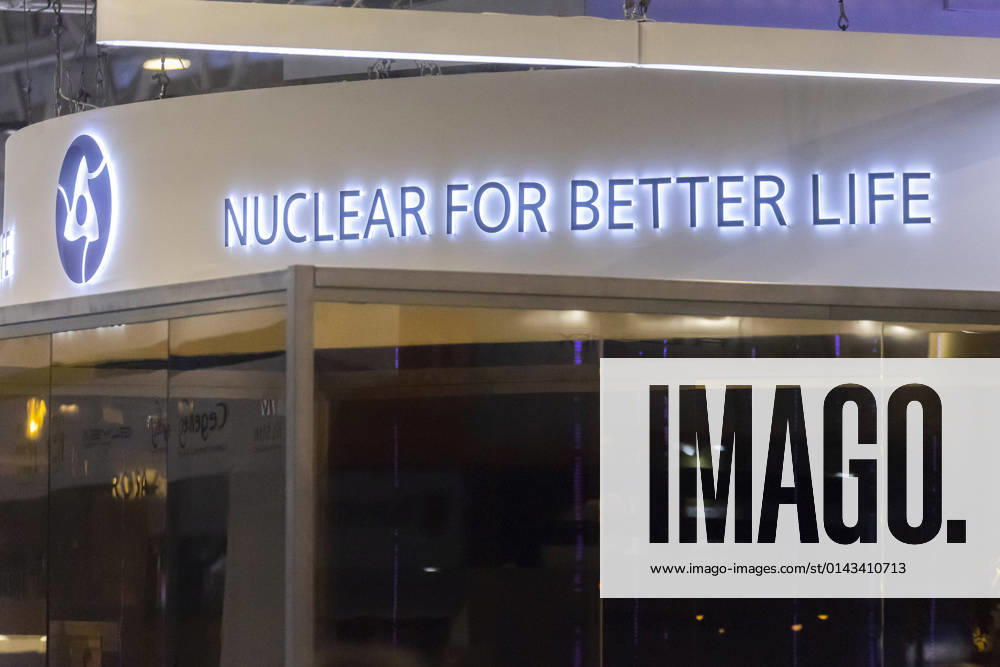 Villepinte, France November 30, 2021 - World Nuclear Exhibition (WNE). This civil nuclear exhibition welcomes more than 18,000 participants and 600 exhibitors from 65 countries including: South Korea, United States, United Kingdom and Russia. The nuclear energy sector is back in the spotlight ten years after the Fukushima Daiichi Nuclear Power Plant disaster in Japan, which led to the event being halted. ENERGIE NUCLEAIRE, CENTRALE NUCLEAIRE, ECONOMIE, SALON, ILLUSTRATION, GENERIQUE, ATMOSPHERE, AMBIANCE, BUSINESS, ATOME, REACTEUR NUCLEAIRE, FISSION, RADIOACTIVITE, CHANGEMENT CLIMATIQUE, EXPO, PRODUCTION D ENERGIE, ENVIRONNEMENT, QUESTIONS ENVIRONNEMENTALE, INDUSTRIE, ELECTRICITE, CONTAMINATION RADIOACTIVE, ACCIDENT NUCLEAIRE, DECHETS NUCL