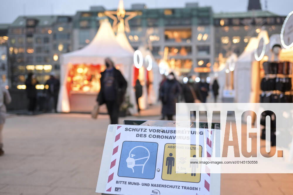 GERMANY, corona virus GERMANY, Hamburg, Corona Pandemic, COVID-19 , christmas market in city center