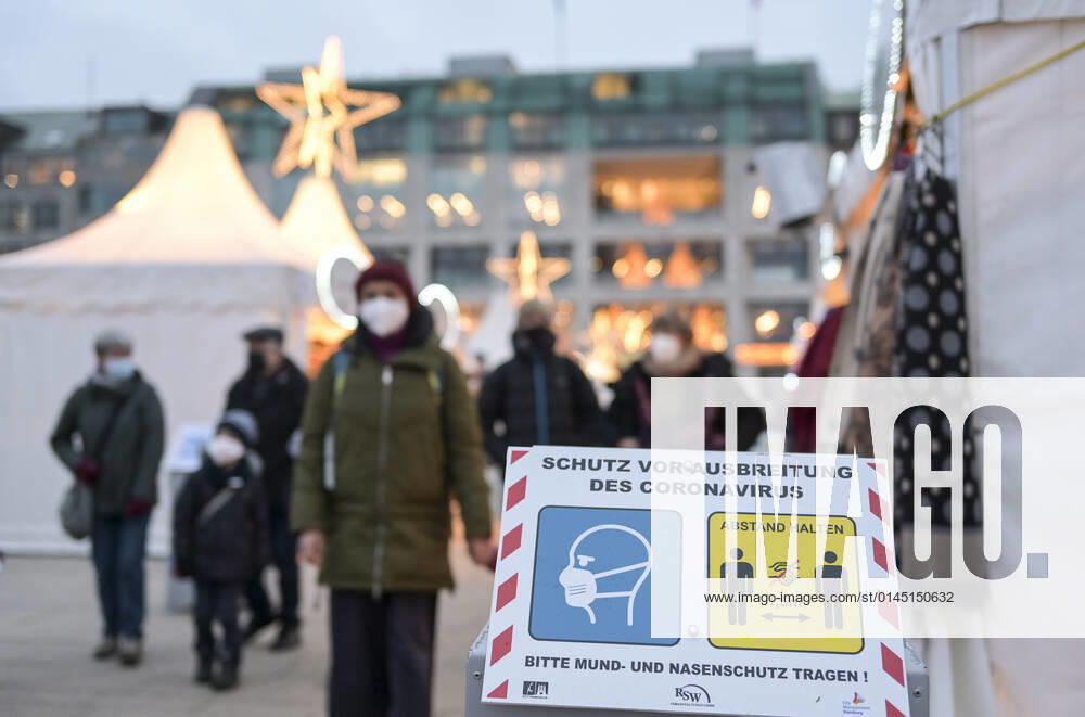 GERMANY, corona virus GERMANY, Hamburg, Corona Pandemic, COVID-19 , christmas market in city center