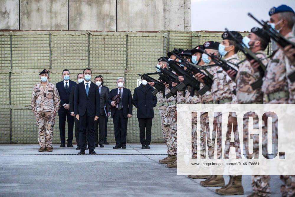Italian Foreign Minister Luigi Di Maio meets the continent of the Italian soldiers of the Camp Singara bases military base during the mission to Erbil, Iraq, 23 December 2021. ANSA ANGELO CARCONI Roma Italia - ZUMAa110 20211223_zaf_a110_028