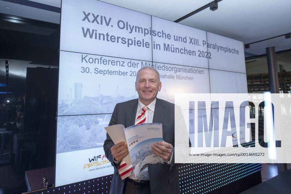 DOSB Tagung zur Olympiabewerbung der Olympischen Winterspiele und Paralympics 2022, Coubertin, Olympiapark, München. 30.09.2013 Im Bild: DOSB General.Sekr. Michael Vesper Â