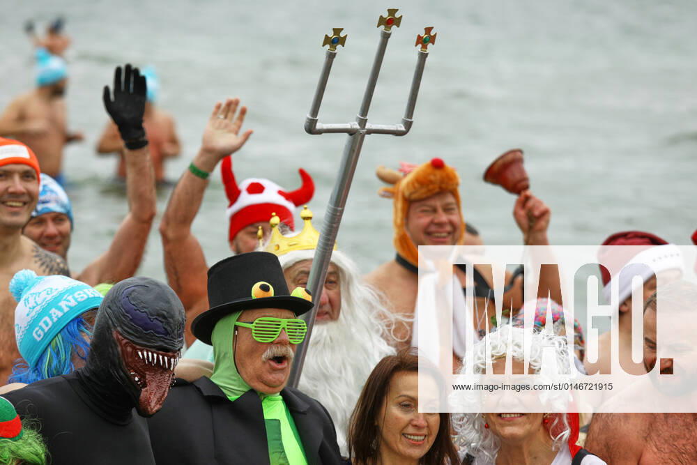 New Year s Cold Water Swim In Baltic Sea Participants pose for photographs in Gdansk, Poland on 01 January, 2022. About a hundred people took part in the traditional New Year s swim in the Baltic Sea braving the ice cold waters. Gdansk Poland