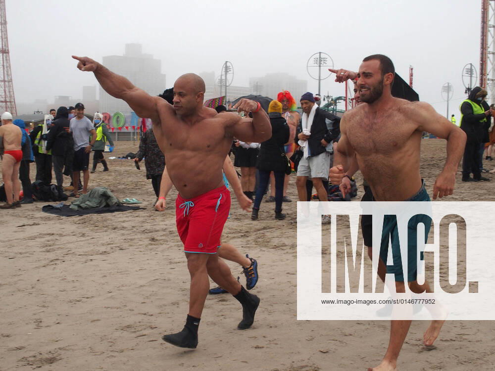 January 1, 2022 New York , Coney Island Polar Bear Plunge. This year the Polar Bear Plunge returned after last year s Covid outbreak. Revelers enjoy the water..Victor Martinez retired international federation of BodyBuilders professional BodyBuilder and runner up in the Mr. Olympia contest and a winner of the Arnold Classic. New York USA - ZUMAct2_ 20220101_zaf_ct2_109
