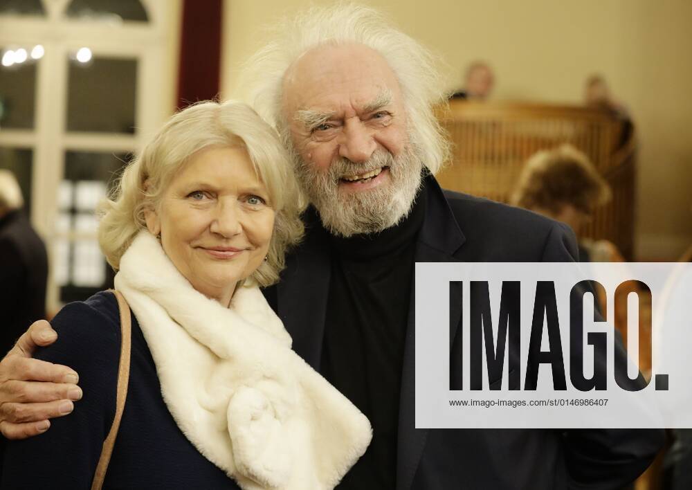 Achim Wolff mit Ehefrau Rita Feldmeier bei der Theaterpremiere von Rent a friend, Deutschland, Berlin, Schlosspark Theater, RENT A FRIEND, Komödie von Folke Braband, Mit Caroline Beil, Bürger Lars Dietrich, Alessija Lause & TORSTEN MÜNCHOW