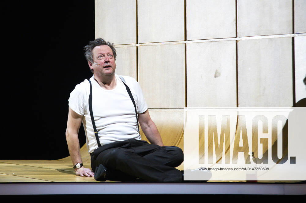 Matthias Brandt bei der Fotoprobe vom Theaterstück Mein Name sei Gantenbein von Max Frisch im Berliner Ensemble. Berlin