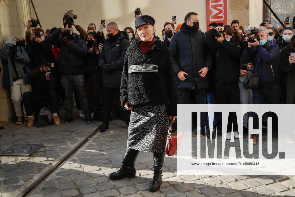 Maye Musk NEWS : Defile Dior Haute Couture Spring Summer 2022 - 24 01 2022 AurelienMorissard Panoramic