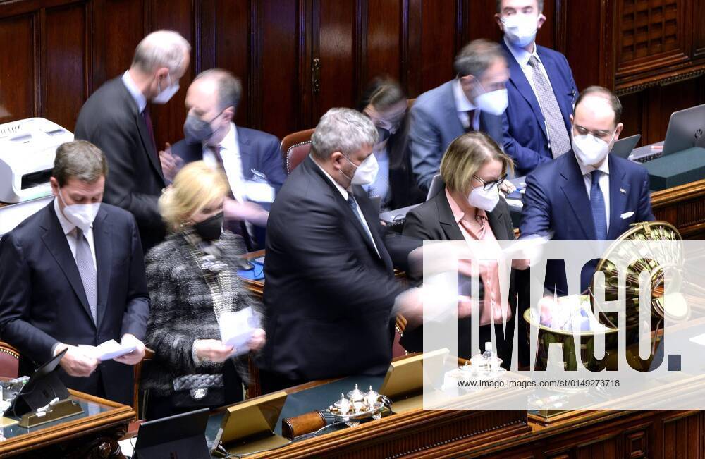 Italien, Sechster Durchgang der Präsidenten-Wahl in Rom Foto IPP Fabio Cimaglia Roma 29 01 2022 Camera dei Deputati. Settimo scrutinio per l elezione del Presidente della Repubblica. Nella foto: le operazioni di spoglio Roma 29 01 2022 Camera dei Deput