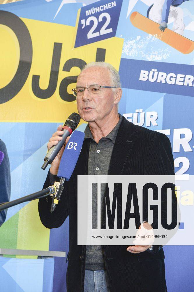O Ja 22, Pressetermin mit Franz Beckenbauer, Olympiaturm, Olympiapark, Muenchen. 04.11.2013