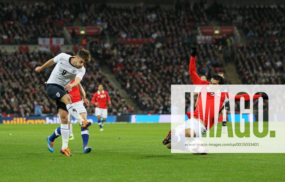 England s Adam Lallana fires in a shot - England v Chile - International Friendly - Wembley Stadium - London - England -15 11 2013 - Pic David Klein Sportimage .