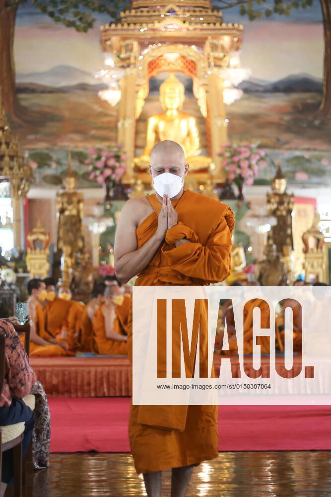 Famous Indian actor Gagan Malik was ordained today ordination as a Buddhist monk at Wat That Thong.in Bangkok. .Indian actor Gagan Malik, won the Best Actor Award in the World Buddhist Film Festival organised by the United Nations for his role as Lord Buddha in Sri Siddhartha Gauthama. Bangkok Thailand - ZUMAs197 20220210_zaa_s197_064