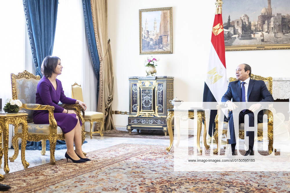 (L-R) Annalena Baerbock (Buendnis 90 Die Gruenen), Bundesaussenministerin, und Abdelfattah Al-Sisi, Praesident von Aegypten, aufgenommen im Rahmen eines gemeinsamen Gespraeches in Kairo, 12.02.2022. Baerbock besucht im Rahmen der Reise Israel, die Palaestinensischen Gebiete, Jordanien und Aegypten. Kairo Aegypten