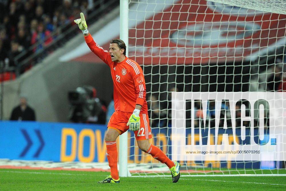 Fußball Länderspiel England - Deutschland am 19.11.2013 im Wembley-Stadion in London Roman Weidenfeller ( Deutschland )