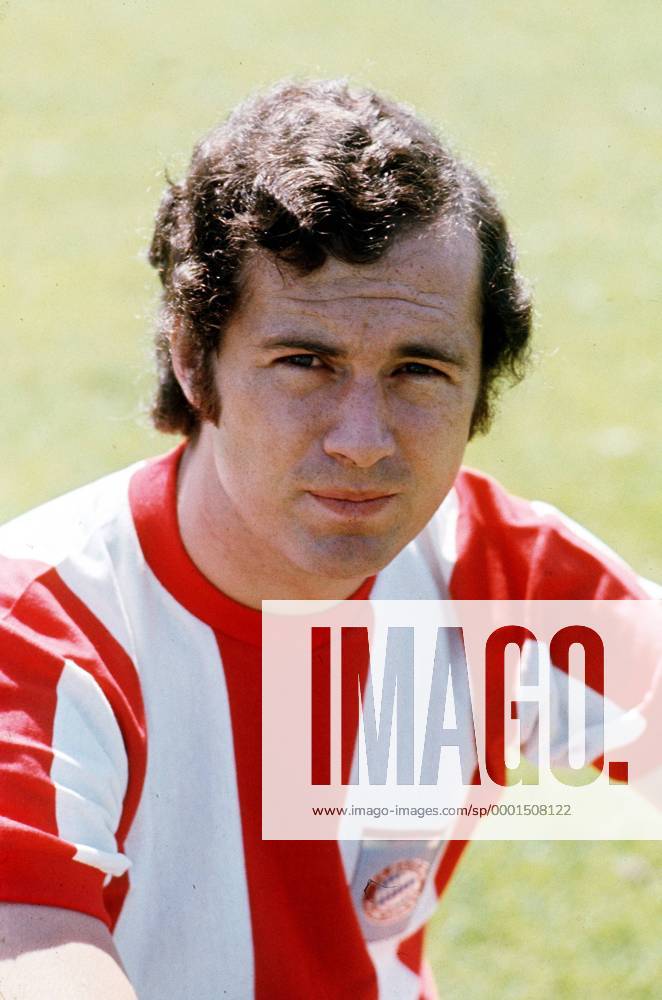 Franz Beckenbauer (FC Bayern München) Fußball 1. BL Herren Saison 1972 1973, Vorstellung, Präsentation, Pressetermin, Porträttermin, Porträt München