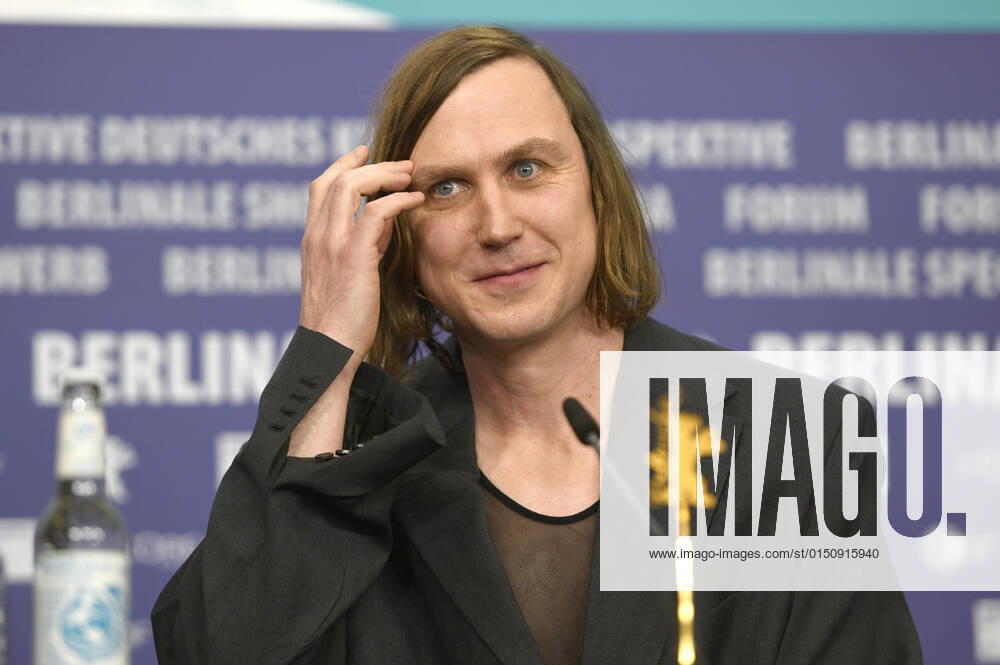 Lars Eidinger bei der Pressekonferenz zum Kinofilm ÃÄ propos de Joan About Joan auf der Berlinale 2022 72. Internationale Filmfestspiele Berlin im Hotel Grand Hyatt. Berlin, 15.02.2022 Foto:xC.xNiehausx xFuturexImage