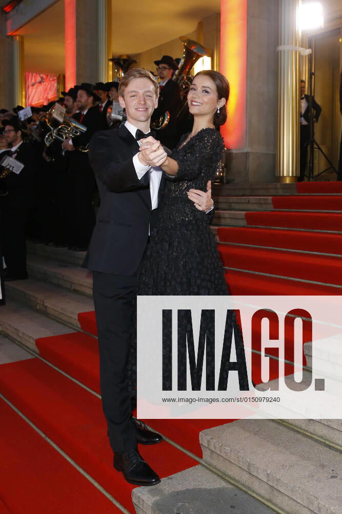 Timur Bartels mit Freundin Michelle Math 25. Leipziger Opernball 2019 am 27. Oktober 2019 in der Oper Leipzig