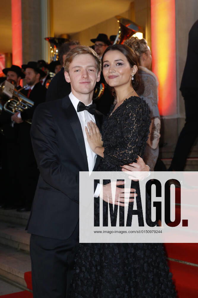 Timur Bartels mit Freundin Michelle Math 25. Leipziger Opernball 2019 am 27. Oktober 2019 in der Oper Leipzig