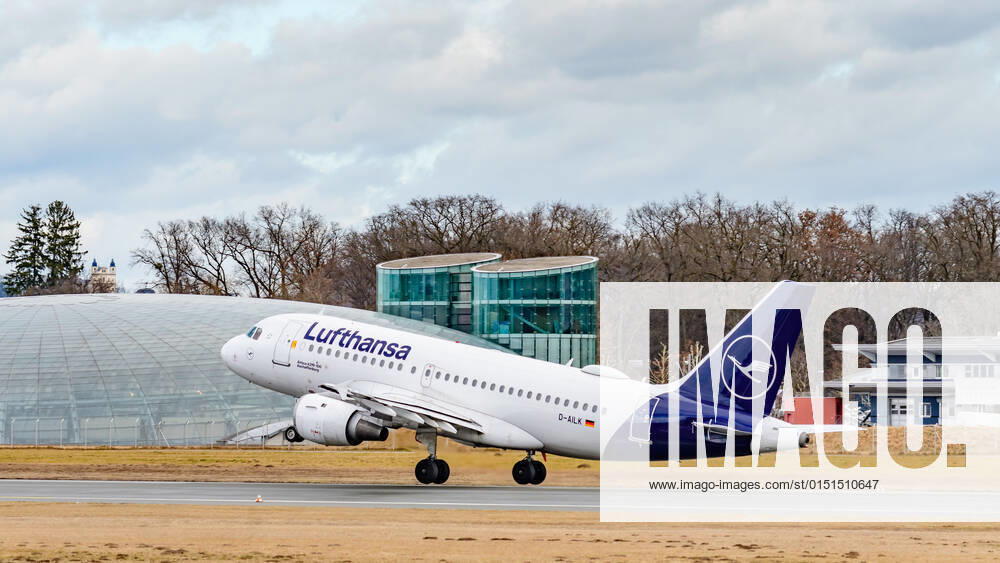 Salzburg, austria, 19 feb 2022, Airbus A319-114, d-ailk operated by lufthansa starting at the airport in front of hangar 7