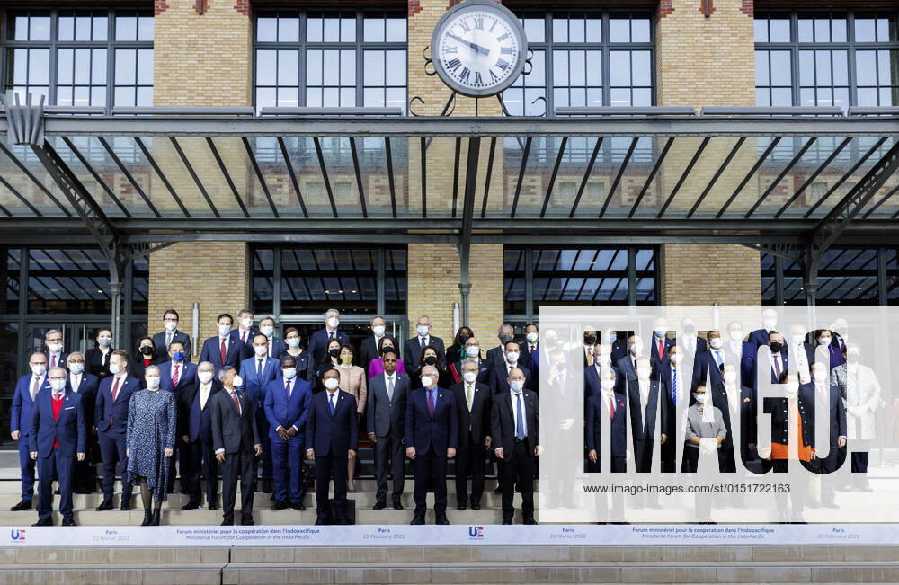 Familienfoto im Rahmen des Treffens der Aussenministerinnen und Aussenminister des Forums fuer die Kooperation im Indo-Pazifik. Paris, 22.02.2022. Paris France