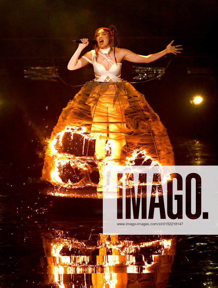 EUROVISION AUSTRALIA FINAL, Jaguar Jonze is seen performing the song Little Fires during the Eurovision Australia Decides 2022 final at the Gold Coast Convention and Exhibition Centre on the Gold Coast, Saturday, February 26, 2022. ( NO ARCHIVING, , NO USE IN BOOKS WITHOUT CONSENT GOLD COAST QLD AUSTRALIA