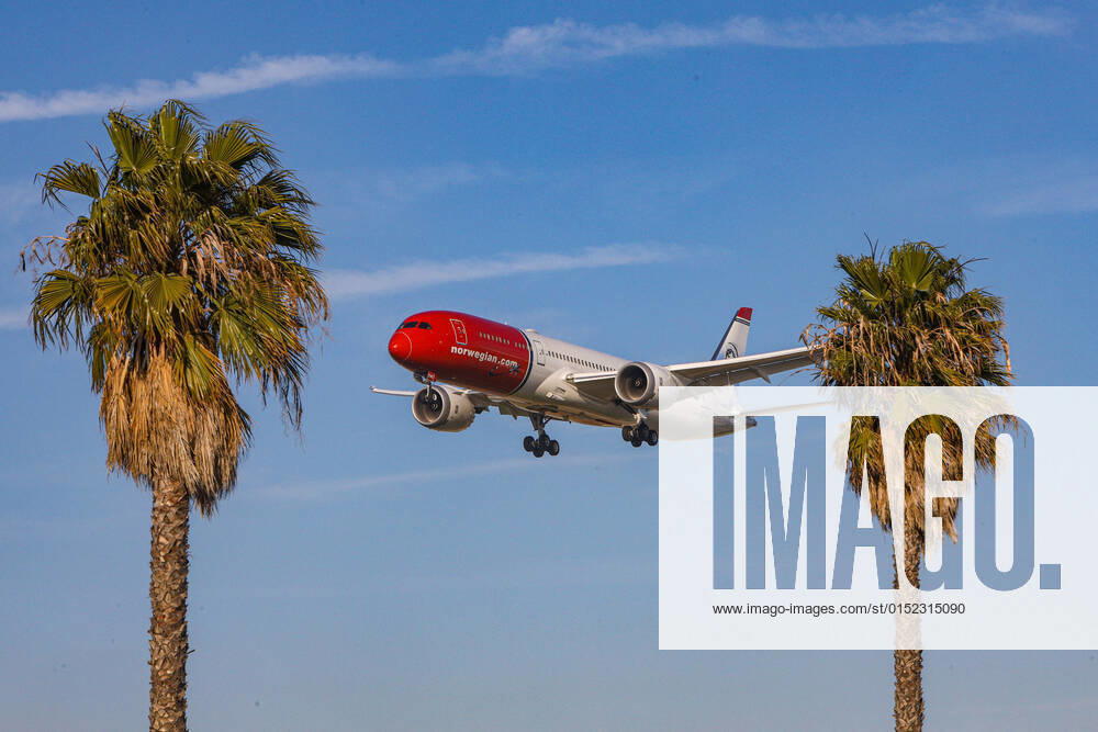 USA, United States of America, California, Los Angeles, 17.02.2020: Los Angeles International Airport (LAX KLAX). Registrierung: G-CKWE Norwegian Air UK Boeing 787-9 Dreamliner