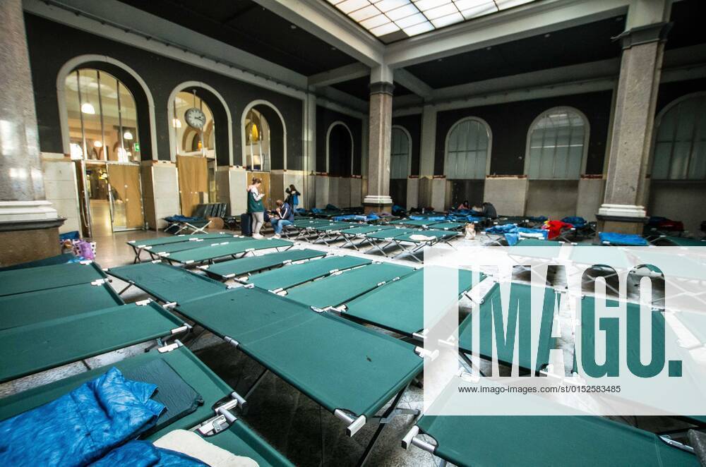With officially one million externally displaced and many more in Ukraine internally displaced, the European Union has relaxed entry and travel requirements in order to distribute those fleeing the war. The city of Munich, Germany was one of the major destinations for the 2015 refugee crisis and due to this Caritas and the Bahnhofsmission have mobilized to give the refugees information and a short-term place to stay. Currently, many refugees are from Kharkiv and they detail the horrors they say before fleeing their homes. Munich Germany - ZUMAb160 20220304_zbp_b160_027