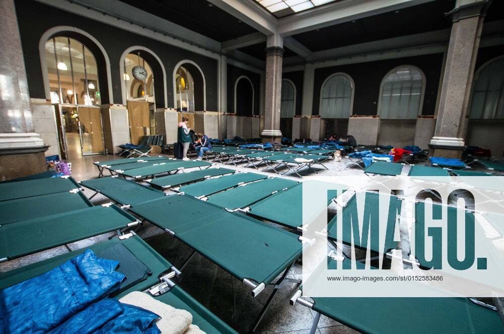 With officially one million externally displaced and many more in Ukraine internally displaced, the European Union has relaxed entry and travel requirements in order to distribute those fleeing the war. The city of Munich, Germany was one of the major destinations for the 2015 refugee crisis and due to this Caritas and the Bahnhofsmission have mobilized to give the refugees information and a short-term place to stay. Currently, many refugees are from Kharkiv and they detail the horrors they say before fleeing their homes. Munich Germany - ZUMAb160 20220304_zbp_b160_028