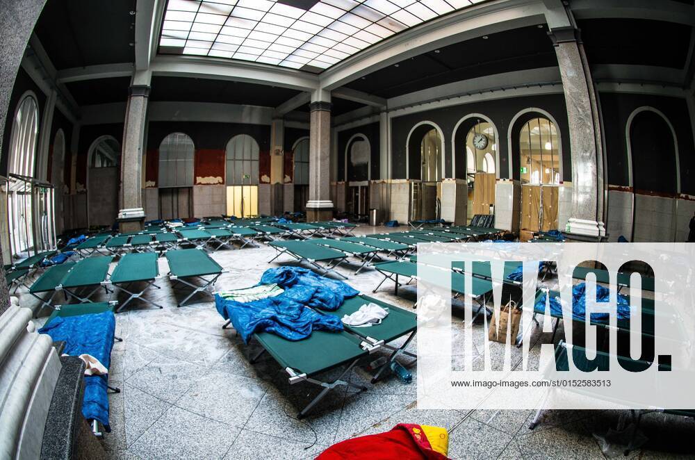 With officially one million externally displaced and many more in Ukraine internally displaced, the European Union has relaxed entry and travel requirements in order to distribute those fleeing the war. The city of Munich, Germany was one of the major destinations for the 2015 refugee crisis and due to this Caritas and the Bahnhofsmission have mobilized to give the refugees information and a short-term place to stay. Currently, many refugees are from Kharkiv and they detail the horrors they say before fleeing their homes. Munich Germany - ZUMAb160 20220304_zbp_b160_021