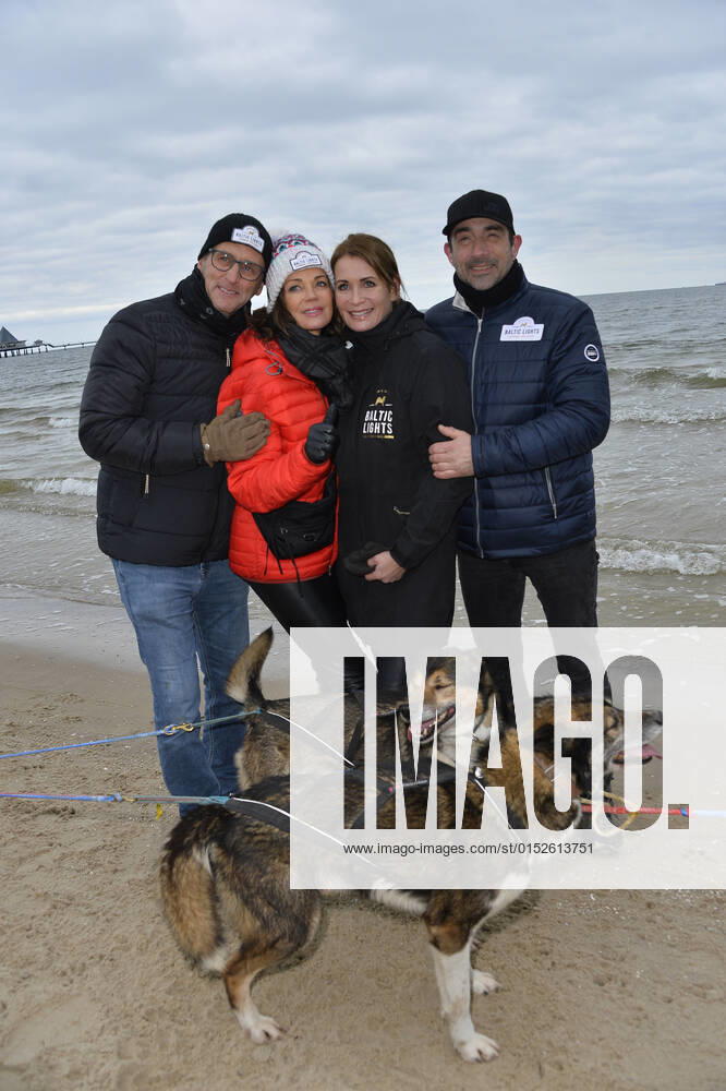 Gerit Kling mit Ehemann Wolfram Becker und Anja Kling mit Ehemann Oliver Haas BALTIC LIGHTS 2022 am 3 Tag auf Usedom am 06. Maerz 2022