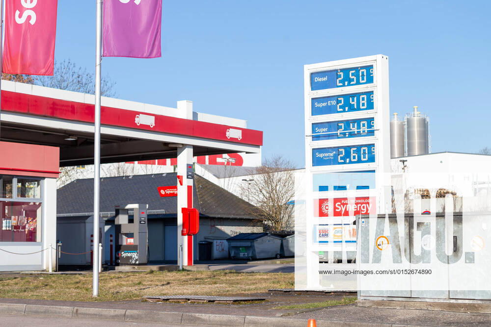Autobahn A3 Preis für Diesel erreicht 2,50 Euro pro Liter, 10.03.2022, Location: Raststätte Heiligenroth in Autobahn A3