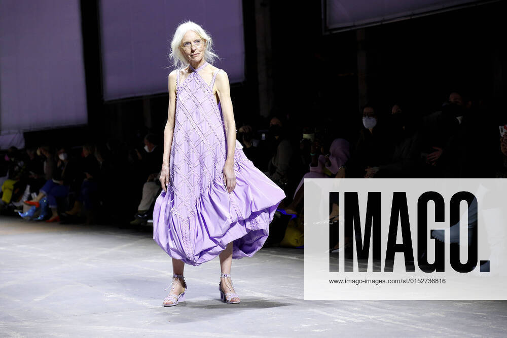 Models auf dem Laufsteg bei der Sofia Ilmonen Opening Show am 14.03.2022 zum Start der Mercedes Benz Fashion Week in Berlin MBFW Fashionweek Berlin 2022 - Opening Show- Sofia Ilmonen
