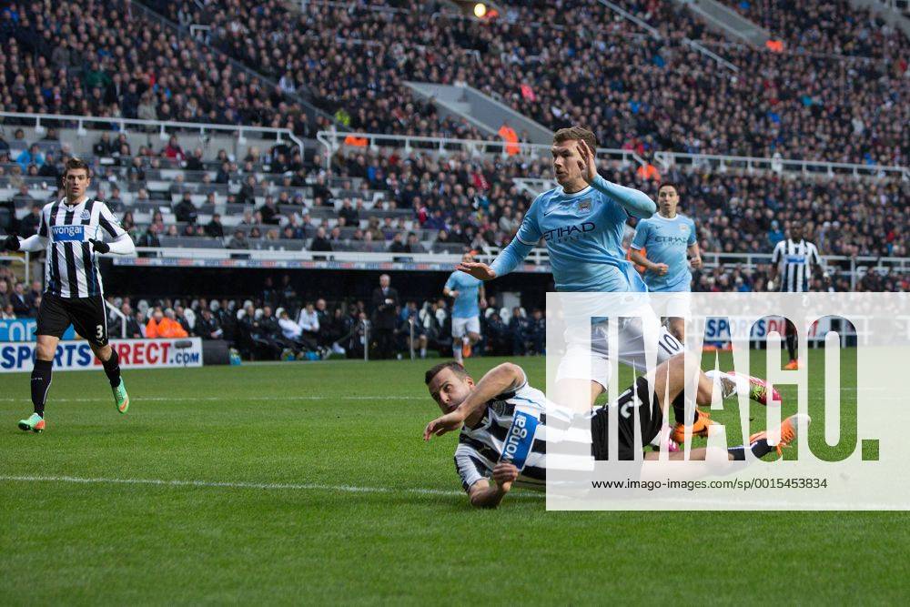 Edin Dzeko of Manchester City scores the opening goal - Newcastle United vs. Manchester City - Barclays Premier League - St James Park - Newcastle - 12 01 2014 .