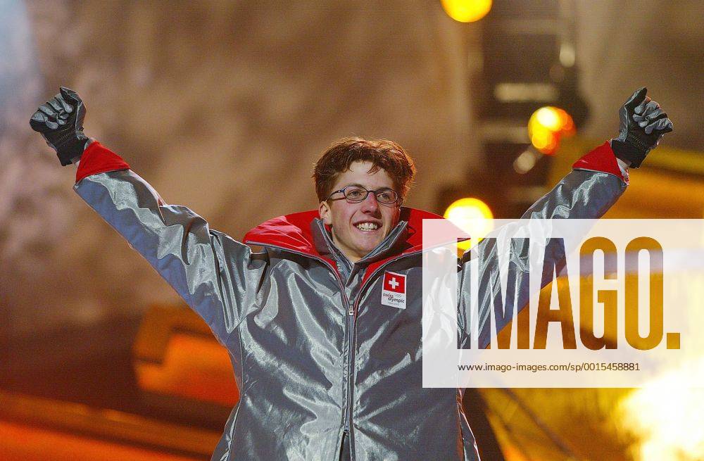 Olympische Winterspiele 2002 Salt Lake City 10.02.2002 Siegerehrung Skispringen; 90 Meter Schanze JUBEL: Olympiasieger Simon Ammann (Schweiz)