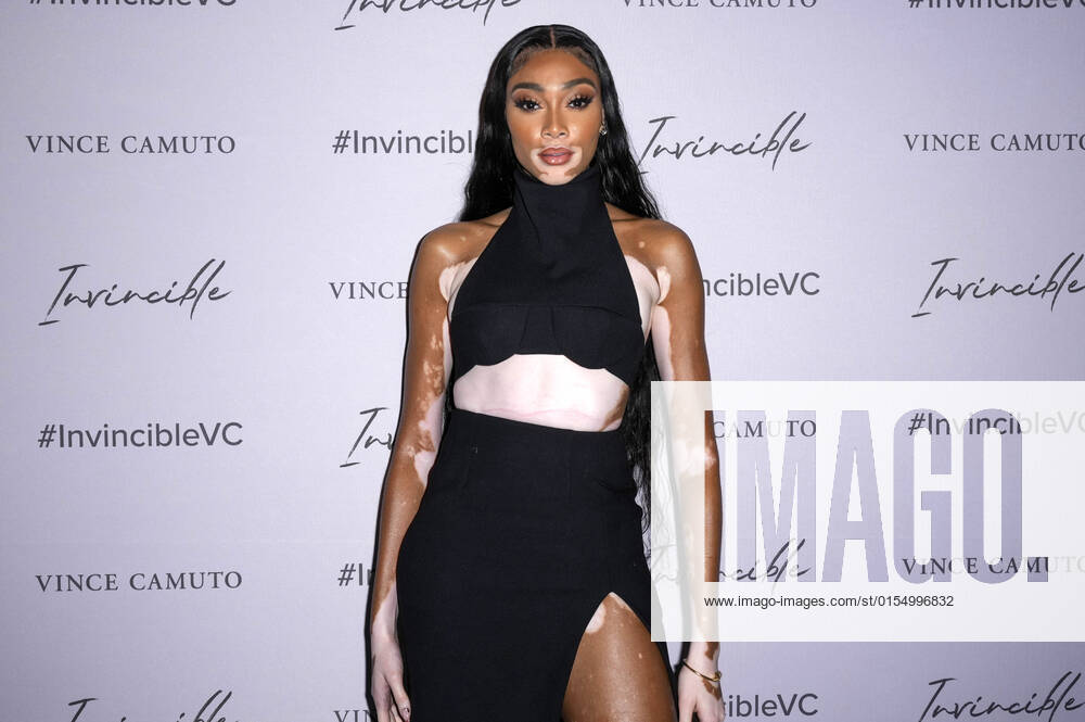 Winnie Harlow beim Vince Camuto Spring 2022 Invincible Pop-up Event. New York