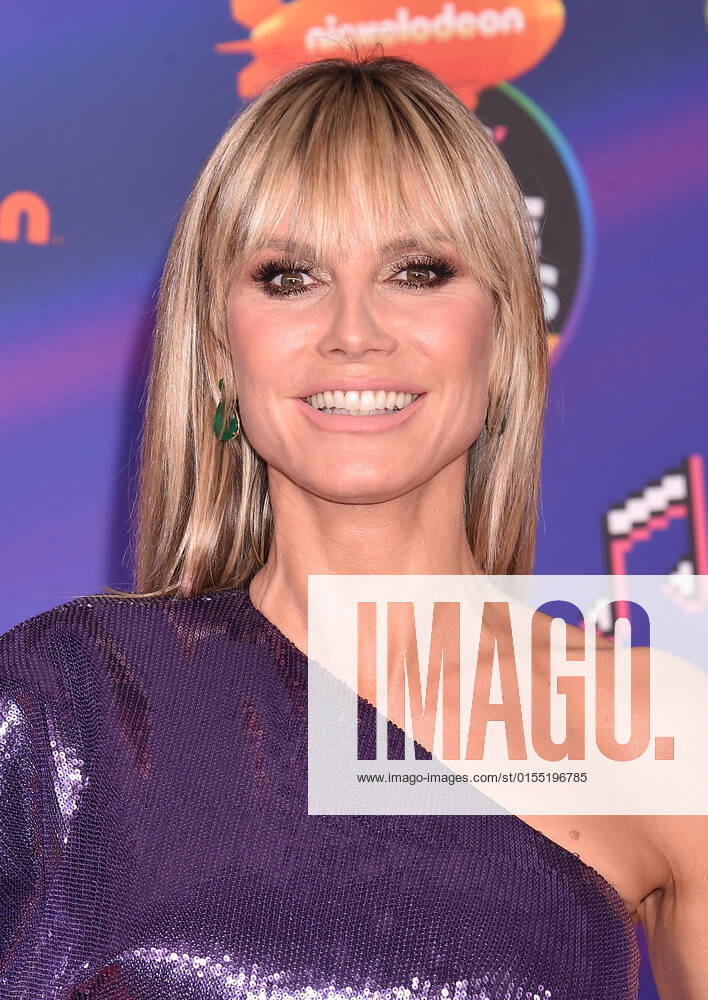 SANTA MONICA, CA - APRIL 9: Heidi Klum at the 2022 Nickelodeon Kids Choice Awards at the Barker Hangar in Santa Monica, California on April 9, 2022.