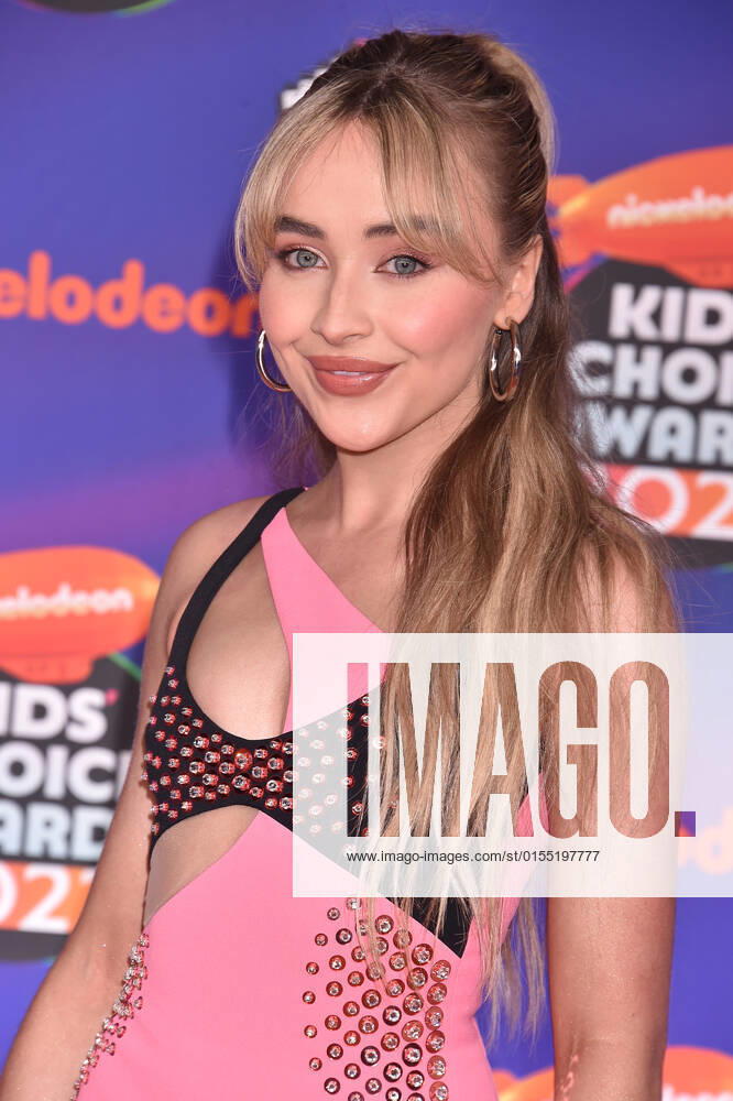 SANTA MONICA, CA - APRIL 9: Sabrina Carpenter at the 2022 Nickelodeon Kids Choice Awards at the Barker Hangar in Santa Monica, California on April 9, 2022.