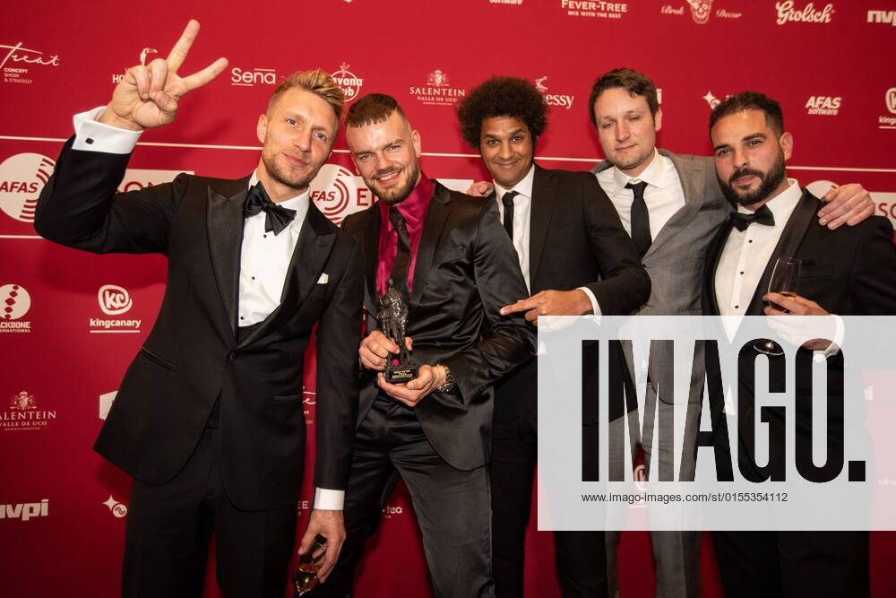 2022-04-11 19:18:51 LEUSDEN - The Haarlem band Chef Special wins an Edison for a video clip during the presentation of the Edison Pop prizes 2022. ANP KIPPA PAUL BERGEN netherlands out - belgium out