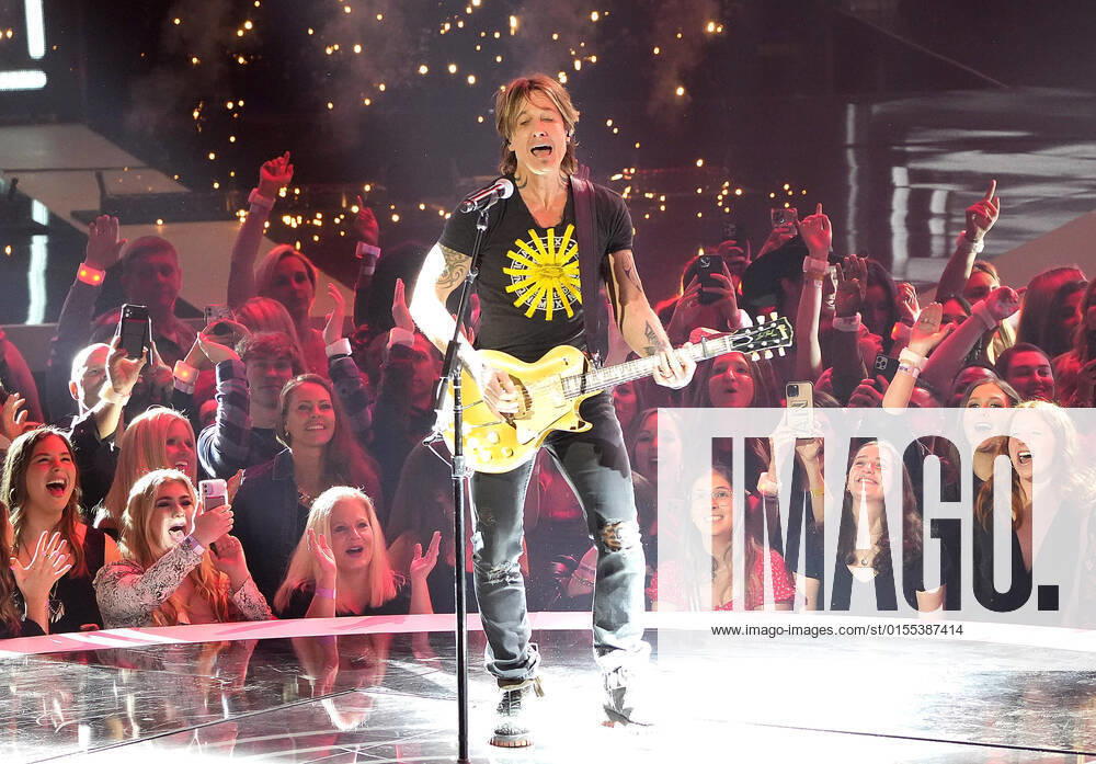 Keith Urban performs at the 2022 CMT Music Awards at Nashville Municipal Auditorium on April 11, 2022 in Nashville, Tennessee. Nashville USA - ZUMAs181 20220411_zea_s181_150