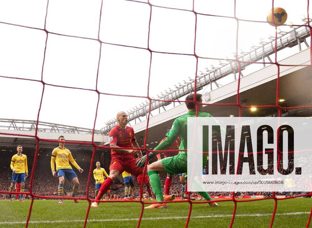 Martin Skrtel of Liverpool scores the opening goal - Liverpool FC vs. Arsenal FC London - Barclays Premier League - Anfield - Liverpool - 08 02 2014 - .