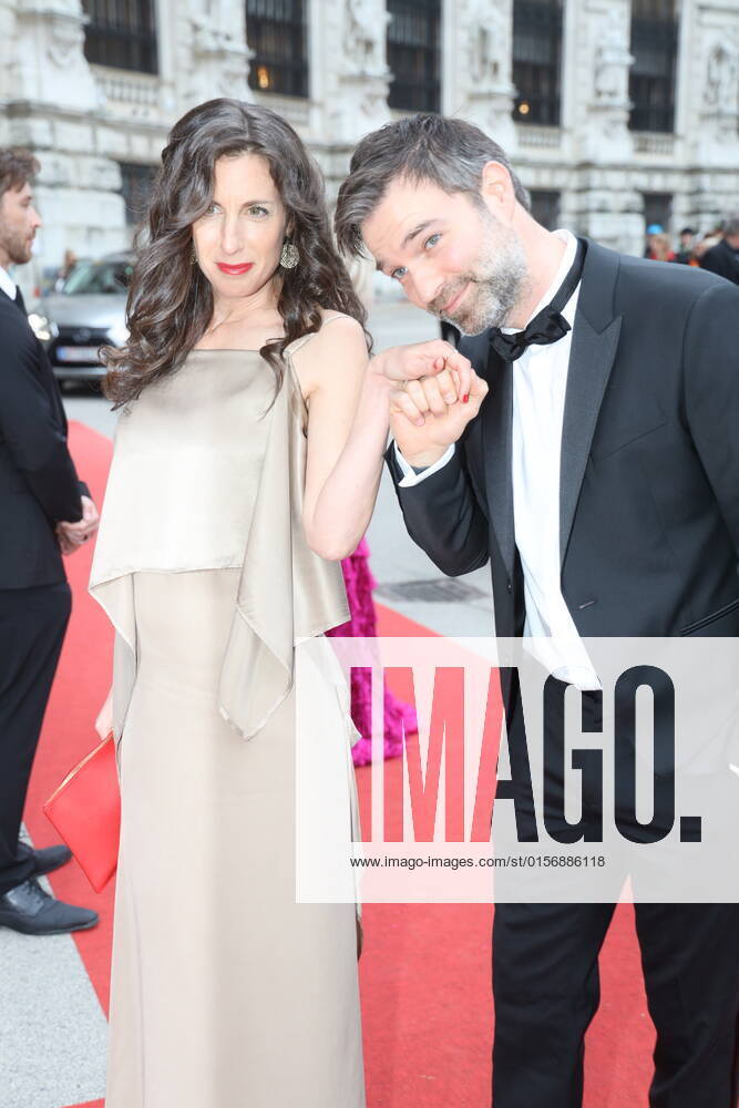 Romy Gala 2022 Wien, 23. 04. 2022 Jakob SEEBÖCK mit Frau Michaela