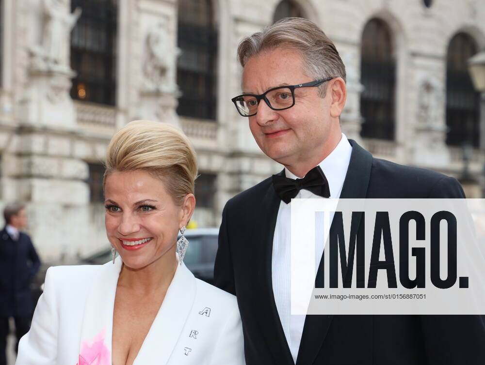 Romy Gala 2022 Wien, 23. 04. 2022 Kristina SPRENGER, Gerald GERSTBAUER